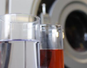 整理整頓された広々としたクローゼット